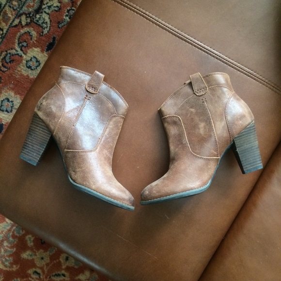 Clarks Brown Leather Cowboy Ankle Boots - Picture 3 of 4